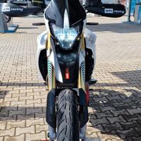 Aprilia dorsoduro 750