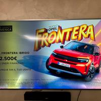 Televisione smart Samsung.