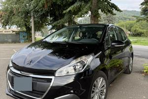 Peugeot 208 neopatentati