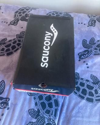 Scarpe Saucony da jogging , colore verde/nero,