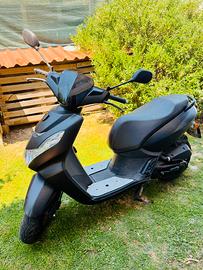 Scooter Peugeot 50cc KISBEE S BLACK EDITION