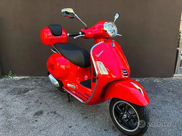 Vespa GTS 125