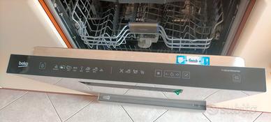Lavastoviglie Beko 15 coperti. 