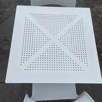 Sedie e tavoli in polipropilene