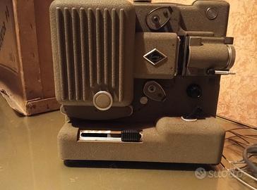Proiettore iconico Eumig p8 rigorosamente Vintage 