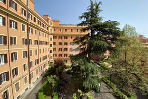 4 LOCALI A ROMA