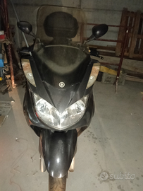 Yamaha Majesty 400 del 2004