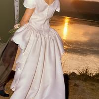 Abito da sposa in pura seta
