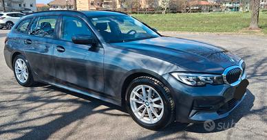 BMW 318d touring restyling 