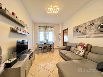 2 LOCALI A VENARIA REALE