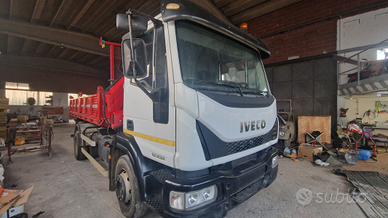 Macchina operatrice semovente Iveco 150