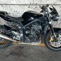 Triumph Street triple 675