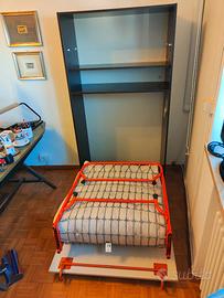 Mobile con letto incassato