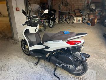 Piaggio Beverly 400 hpe
