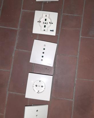 Apparecchi VIMAR scatola tonda