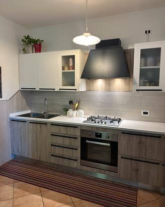 Veneta Cucine conpleta Whirlpool di 3 anni