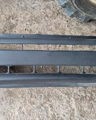  paraurti anteriore piu faretto