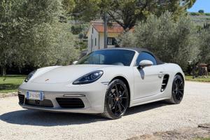 Auto ufficiale italiana