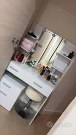 MOBILE TOILETTE TRUCCO