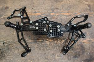 pedane regolabili Kawasaki zx10r 2011/2015