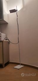 Piantana alogena o led