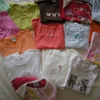 Vari scatoloni di vestiti