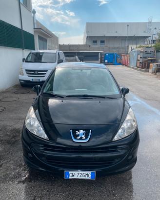 PEUGEOT 207 1.4 benzina/GPL - Neopatentati