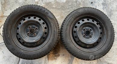 Pneumatici invernali Goodyear 195/60R15 88V