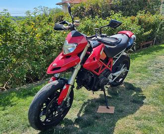 Ducati Hypermotard 1100