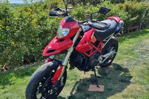 Ducati Hypermotard 1100
