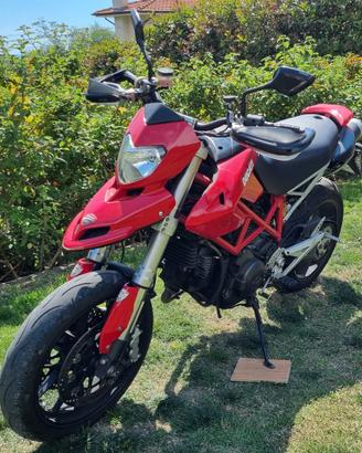Ducati Hypermotard 1100