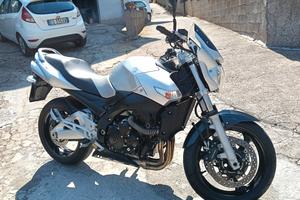 Suzuki GSR 600
