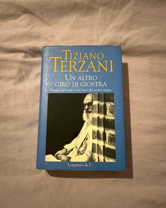 Libro Un altro giro in giostra