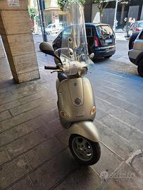 Vespa Piaggio ET4 135 cc