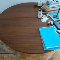 Tavolo rotondo in legno