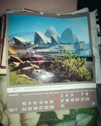 Calendario completo del 1977 architettura moderna
