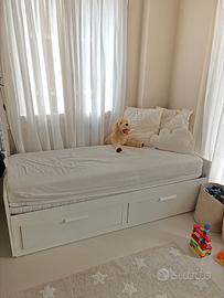 Struttura letto Brimnes secondo letto estraibile