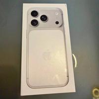 iPhone 17 Pro Max APPLE silver