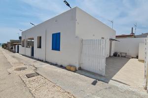 Triscina villetta vicino al mare