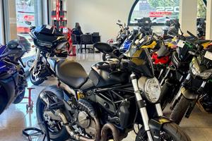 DUCATI MONSTER 821 DARK FINANZIABILE
