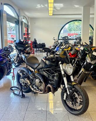 DUCATI MONSTER 821 DARK FINANZIABILE