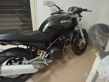 Ducati Monster 750