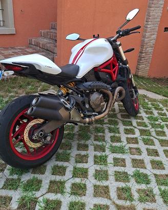 DUCATI MONSTER 821 DEL 2019