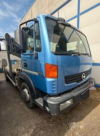 Nissan atleon  con gru 150.25