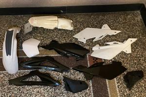 Plastiche Husqvarna 125 Miste