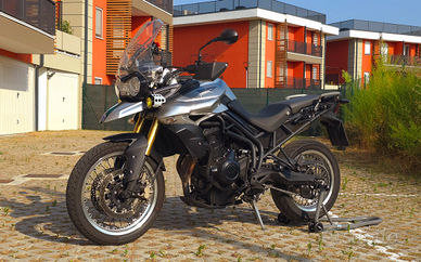 Triumph tiger 800