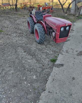 Trattore Carraro