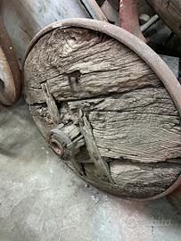 Ruota piena carro buoi antichissima