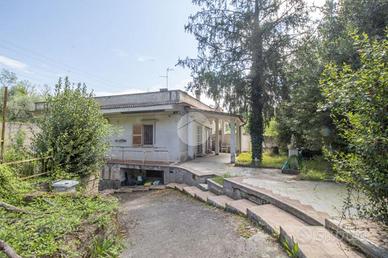 PORZIONE DI BIFAMILIARE A SAN POLO DEI CAVALIERI