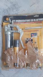 Ingrassatore manuale a leva
